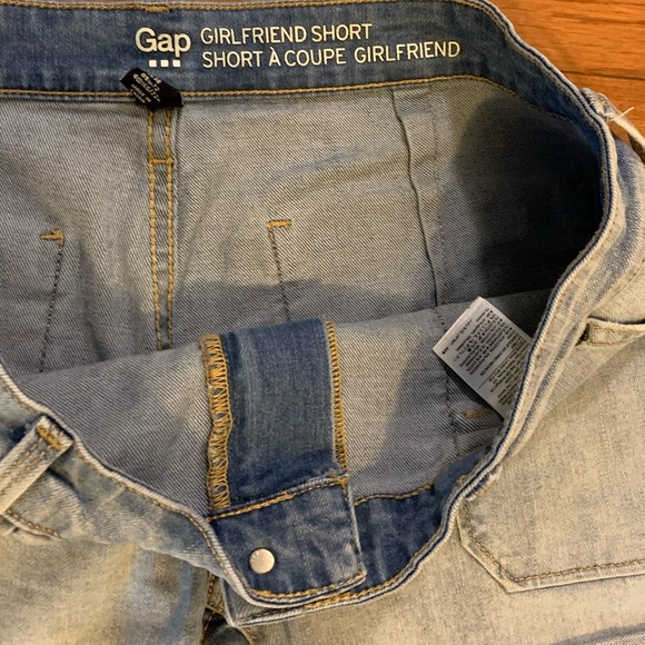 Gap Girlfriend Denim Jean Short - Picture 3 of 5